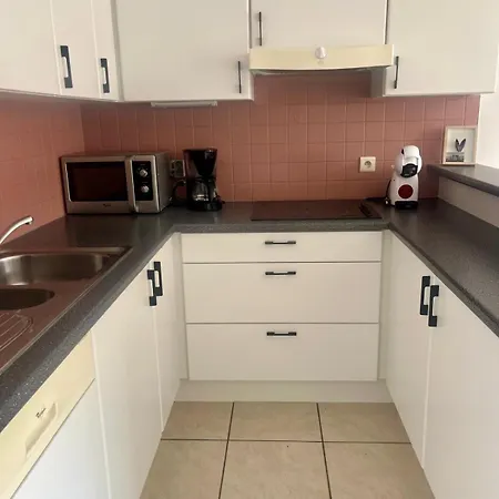 Casiola - Cozy Retreat Near At Holiday home *