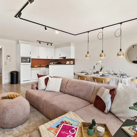 Casiola - Cozy Retreat Near At Holiday home *